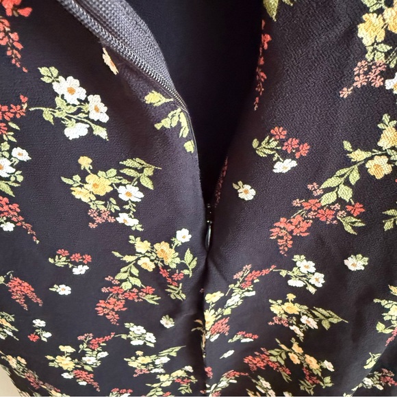 Reformation Black Floral Midi Dress Size 8 - Picture 9 of 10